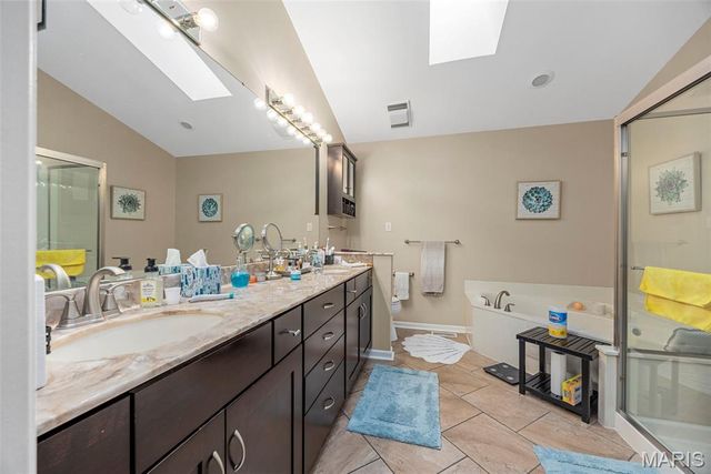 818 Brae Court 30, Chesterfield, MO 63017