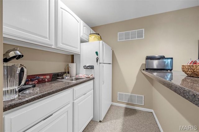 818 Brae Court 30, Chesterfield, MO 63017