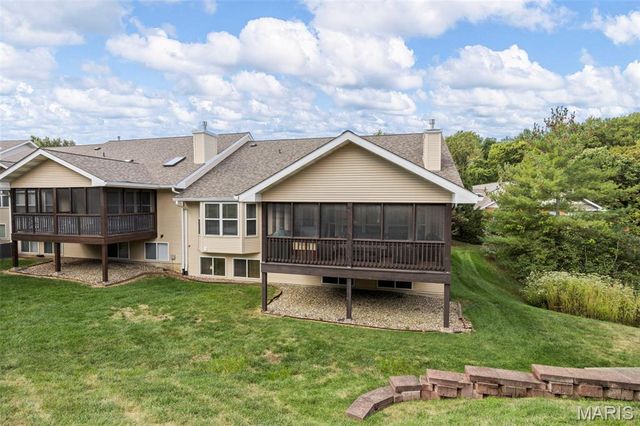 818 Brae Court 30, Chesterfield, MO 63017