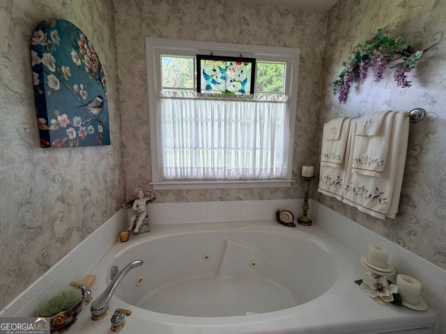 4090 Forest View Drive SE, Conyers, GA 30094