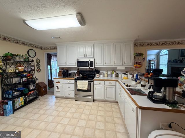 4090 Forest View Drive SE, Conyers, GA 30094