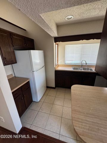 8321 CROSSWIND Road, Jacksonville, FL 32244