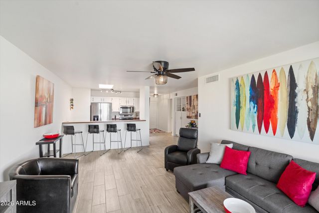 9316 W MCRAE Way, Peoria, AZ 85382