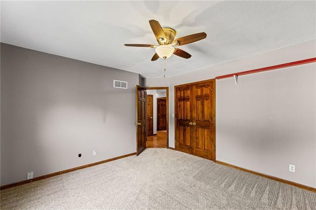 6209 NW 77th Street, Kansas City, MO 64151
