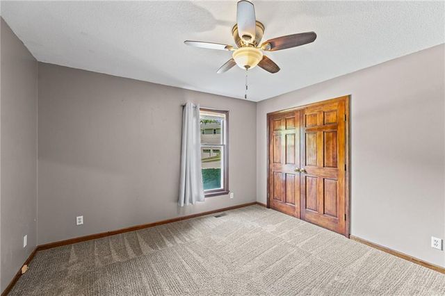 6209 NW 77th Street, Kansas City, MO 64151