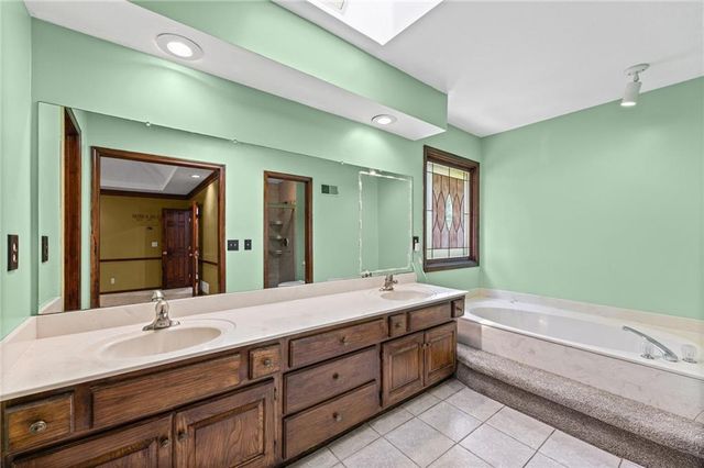 6209 NW 77th Street, Kansas City, MO 64151