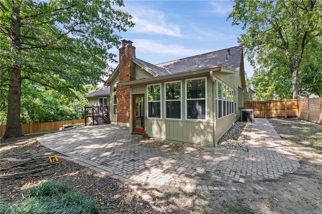6209 NW 77th Street, Kansas City, MO 64151