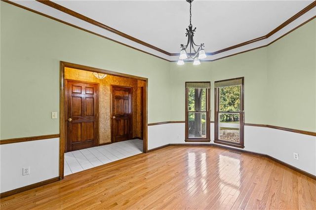 6209 NW 77th Street, Kansas City, MO 64151