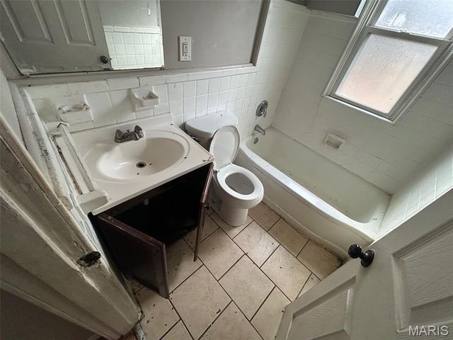 253 S Barat Avenue, Ferguson, MO 63135