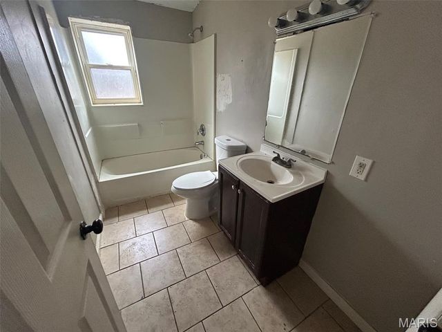 253 S Barat Avenue, Ferguson, MO 63135