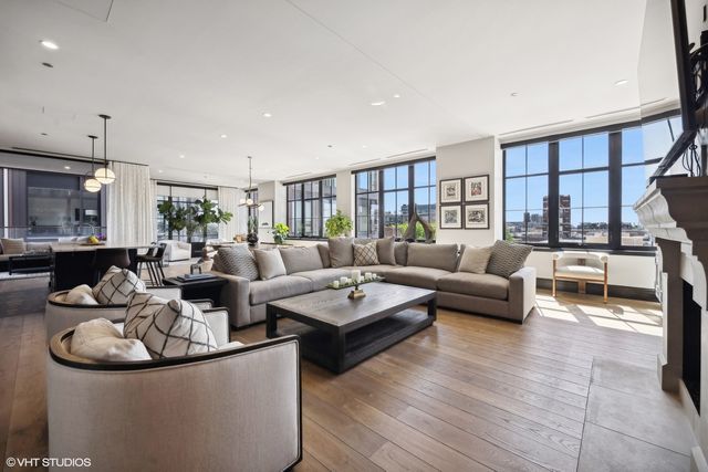 1109 W WASHINGTON Boulevard 6D, Chicago, IL 60607