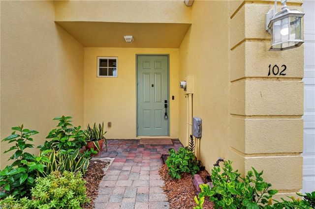 16026 Via Solera CIR 102, Fort Myers, FL 33908