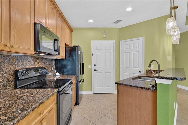 16026 Via Solera CIR 102, Fort Myers, FL 33908