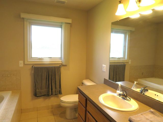 17201 Armada Center Road, Armada Twp, MI 48005