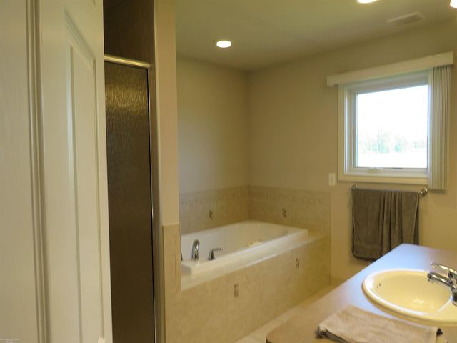 17201 Armada Center Road, Armada Twp, MI 48005