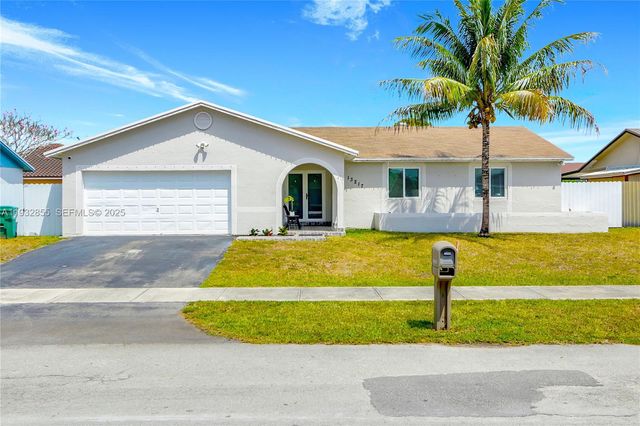 13217 SW 257th Ter, Homestead, FL 33032