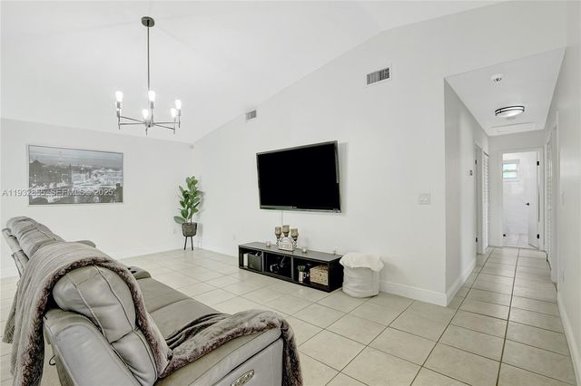 13217 SW 257th Ter, Homestead, FL 33032