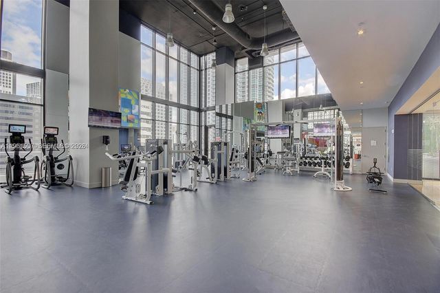 1010 Brickell Ave 1710, Miami, FL 33131