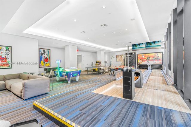 1010 Brickell Ave 1710, Miami, FL 33131