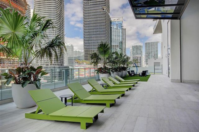 1010 Brickell Ave 1710, Miami, FL 33131