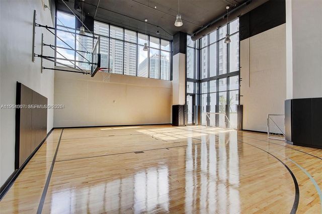 1010 Brickell Ave 1710, Miami, FL 33131