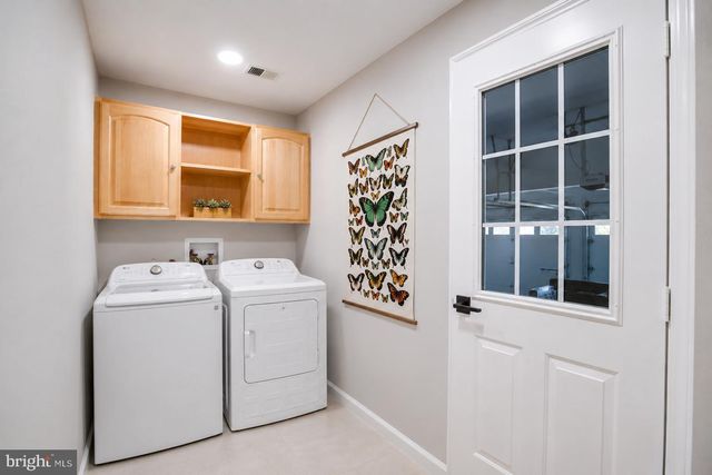 3599 BEECH DOWN DR, Chantilly, VA 20151