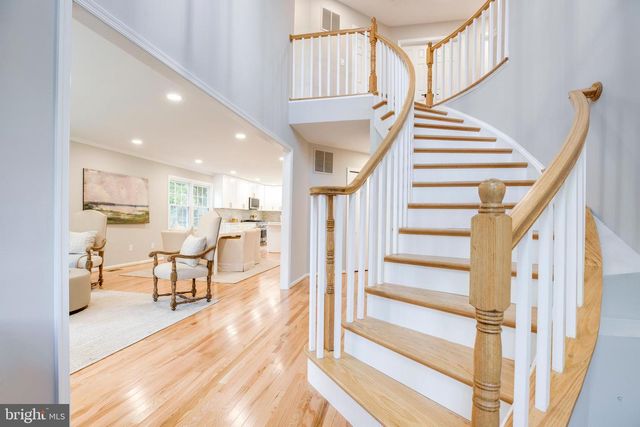 3599 BEECH DOWN DR, Chantilly, VA 20151