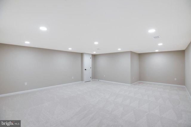 3599 BEECH DOWN DR, Chantilly, VA 20151