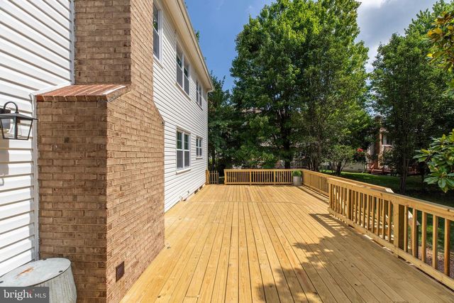 3599 BEECH DOWN DR, Chantilly, VA 20151