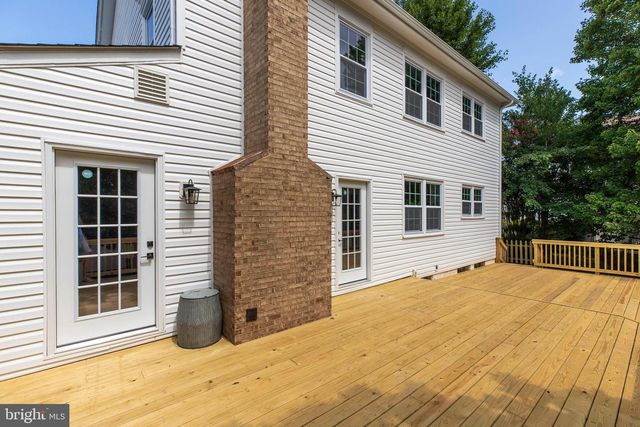 3599 BEECH DOWN DR, Chantilly, VA 20151