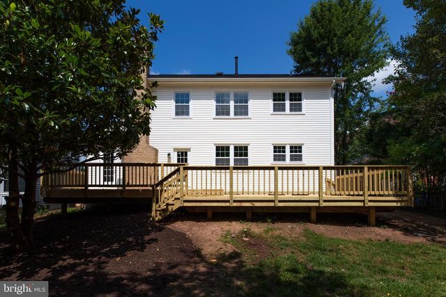 3599 BEECH DOWN DR, Chantilly, VA 20151