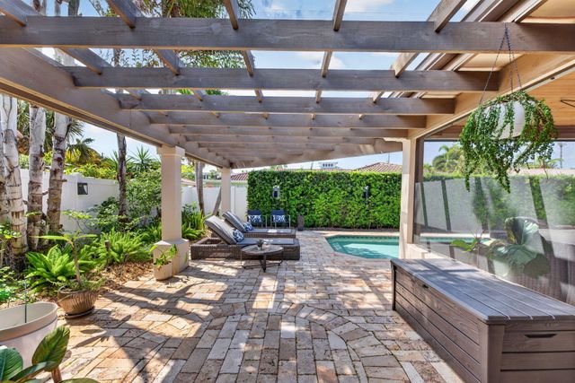 1642 SE 7th Street, Deerfield Beach, FL 33441