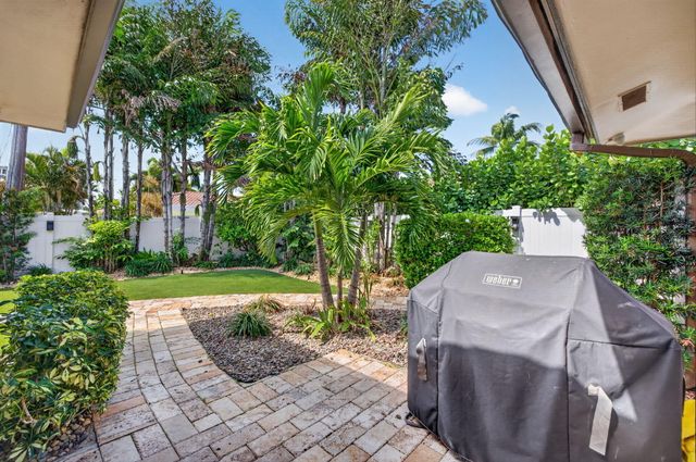 1642 SE 7th Street, Deerfield Beach, FL 33441