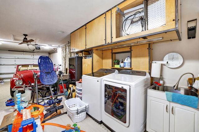 1642 SE 7th Street, Deerfield Beach, FL 33441