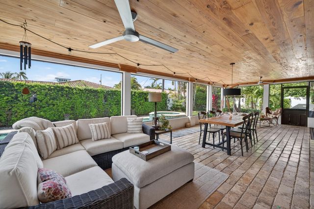 1642 SE 7th Street, Deerfield Beach, FL 33441