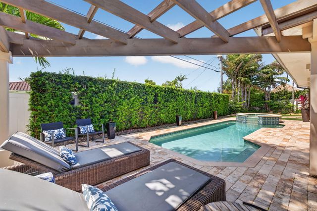 1642 SE 7th Street, Deerfield Beach, FL 33441
