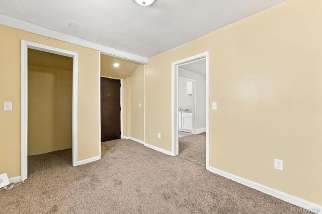 16532 Lauder Street, Detroit, MI 48235