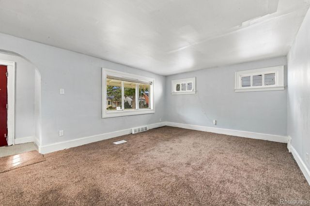 16532 Lauder Street, Detroit, MI 48235