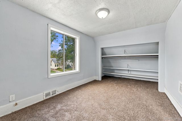 16532 Lauder Street, Detroit, MI 48235