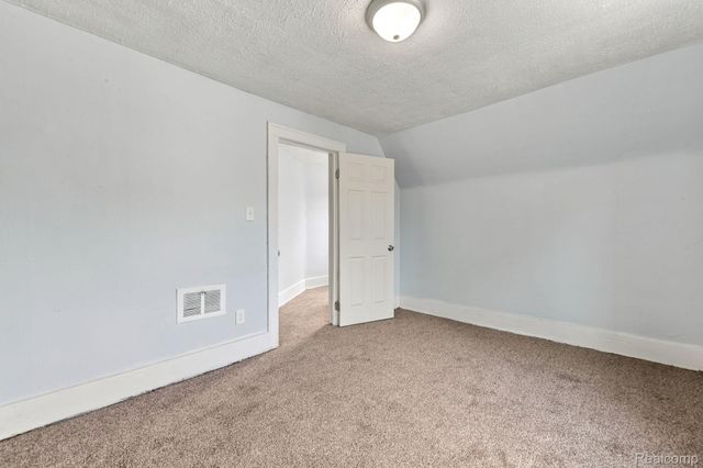 16532 Lauder Street, Detroit, MI 48235