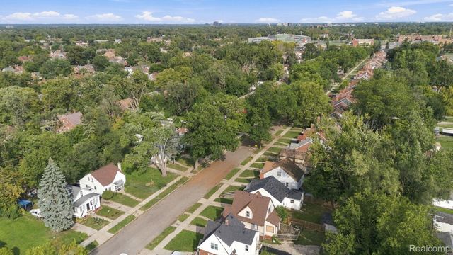 16532 Lauder Street, Detroit, MI 48235