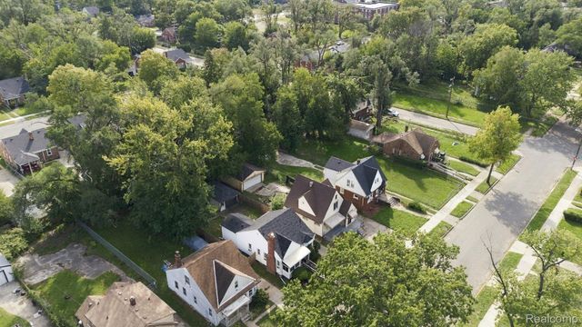 16532 Lauder Street, Detroit, MI 48235