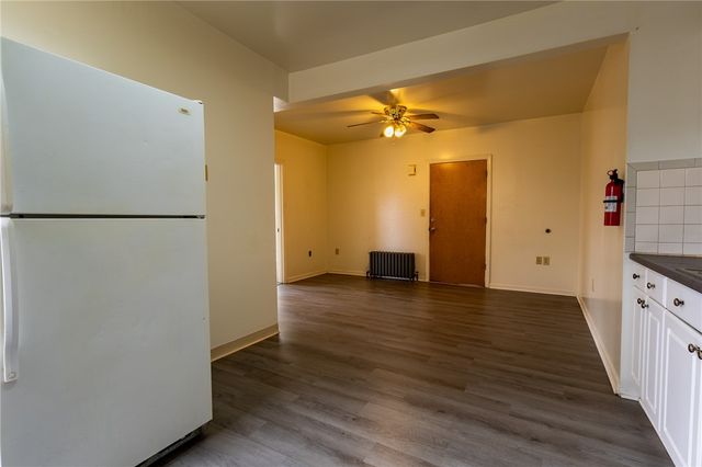 832 Broadway Ave, Mckees Rocks, PA 15136