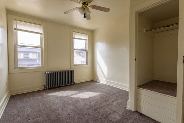 832 Broadway Ave, Mckees Rocks, PA 15136