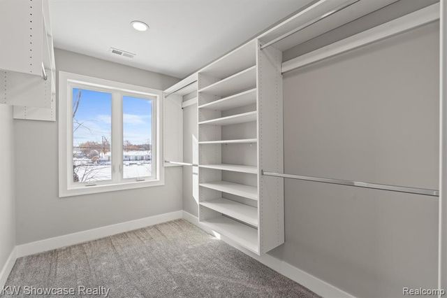 9090 Buckingham Street, White Lake, MI 48386