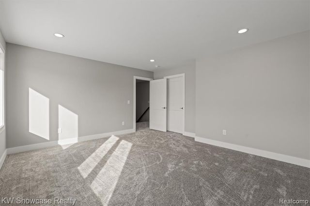 9090 Buckingham Street, White Lake, MI 48386