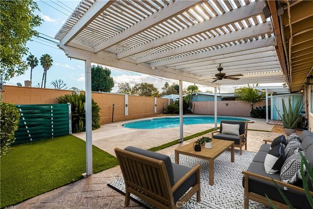 668 S Eastbury, Covina, CA 91723