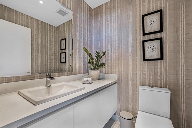 701 N Fort Lauderdale Beach Boulevard 406, Fort Lauderdale, FL 33304