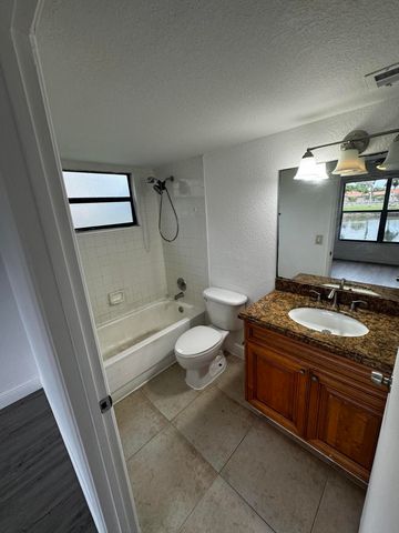 1525 Lake Crystal Drive C, West Palm Beach, FL 33411