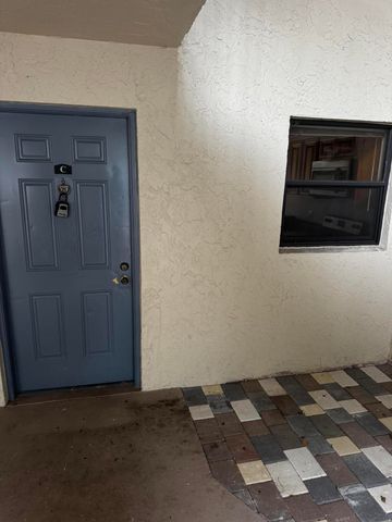 1525 Lake Crystal Drive C, West Palm Beach, FL 33411